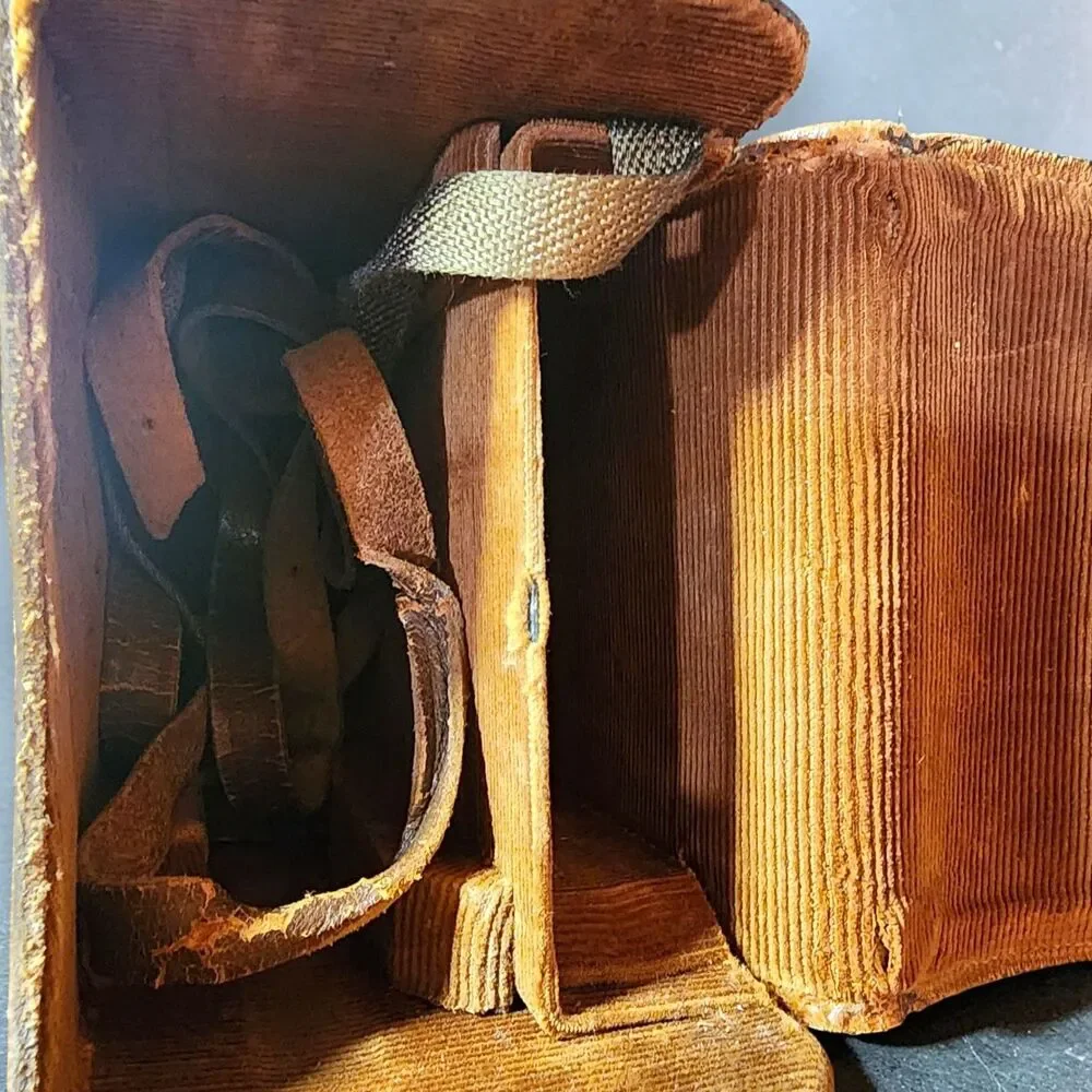 Vintage Kodak Magazine Cine-Kodak Eight-90 8mm Movie Camera Case Film Magazine